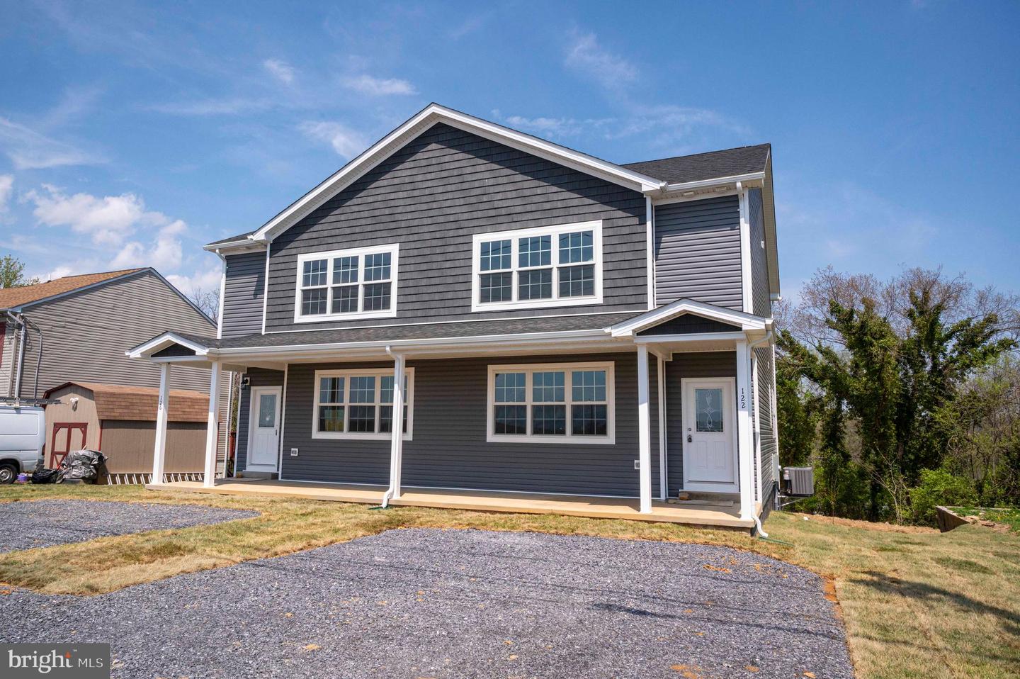 126 STRASBURG RD W, FRONT ROYAL, Virginia 22630, 3 Bedrooms Bedrooms, ,2 BathroomsBathrooms,Residential,For sale,126 STRASBURG RD W,VAWR2011918 MLS # VAWR2011918