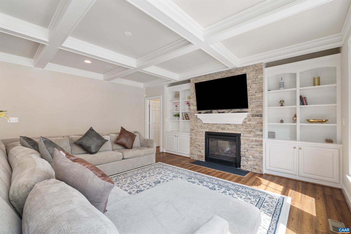 2282 HYLAND RIDGE DR, CHARLOTTESVILLE, Virginia 22911, 6 Bedrooms Bedrooms, ,6 BathroomsBathrooms,Residential,For sale,2282 HYLAND RIDGE DR,667585 MLS # 667585