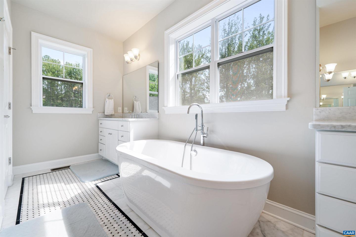 2282 HYLAND RIDGE DR, CHARLOTTESVILLE, Virginia 22911, 6 Bedrooms Bedrooms, ,6 BathroomsBathrooms,Residential,For sale,2282 HYLAND RIDGE DR,667585 MLS # 667585