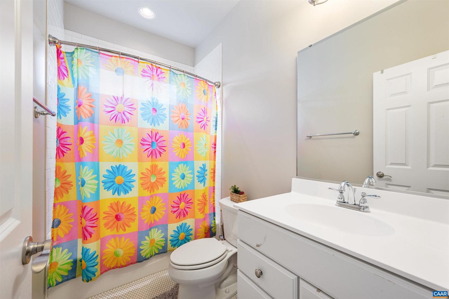 2282 HYLAND RIDGE DR, CHARLOTTESVILLE, Virginia 22911, 6 Bedrooms Bedrooms, ,6 BathroomsBathrooms,Residential,For sale,2282 HYLAND RIDGE DR,667585 MLS # 667585