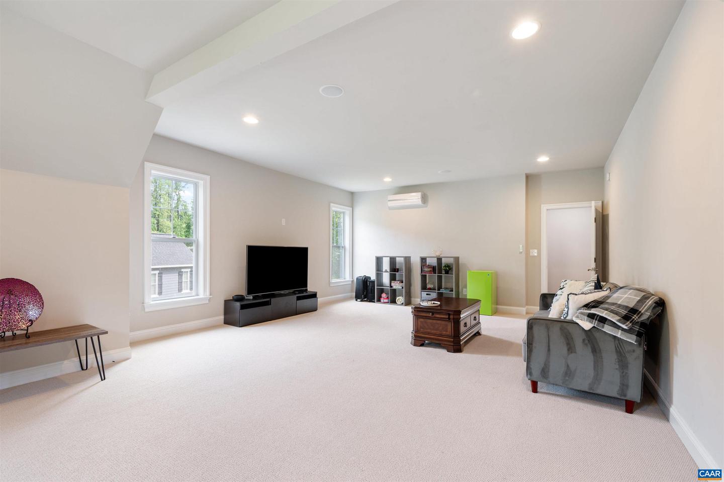 2282 HYLAND RIDGE DR, CHARLOTTESVILLE, Virginia 22911, 6 Bedrooms Bedrooms, ,6 BathroomsBathrooms,Residential,For sale,2282 HYLAND RIDGE DR,667585 MLS # 667585