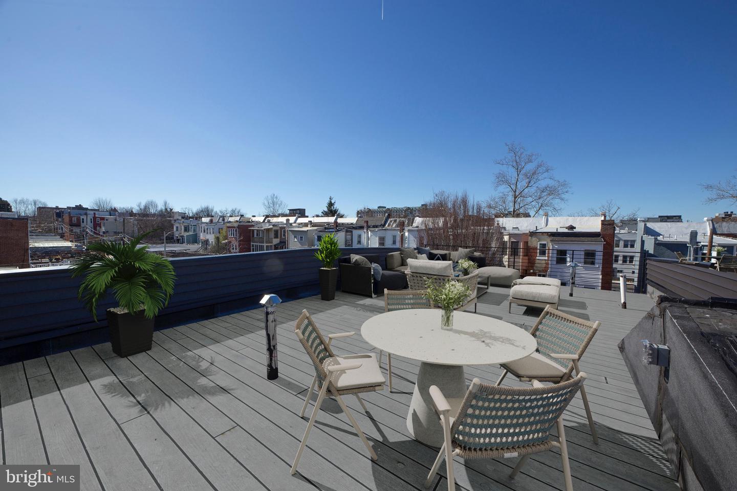 3646 1/2 13TH ST NW, WASHINGTON, District Of Columbia 20010, 4 Bedrooms Bedrooms, ,2 BathroomsBathrooms,Residential,For sale,3646 1/2 13TH ST NW,DCDC2214212 MLS # DCDC2214212