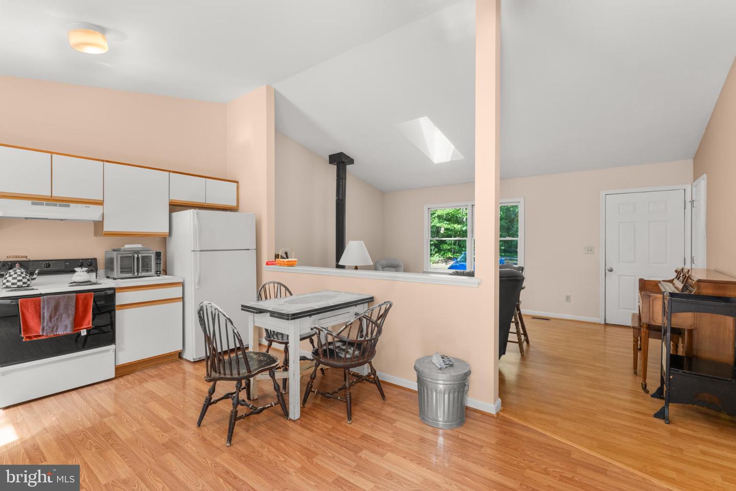 13175 TOWER RD, UNIONVILLE, Virginia 22567, 3 Bedrooms Bedrooms, 5 Rooms Rooms,2 BathroomsBathrooms,Residential,For sale,13175 TOWER RD,VAOR2010408 MLS # VAOR2010408