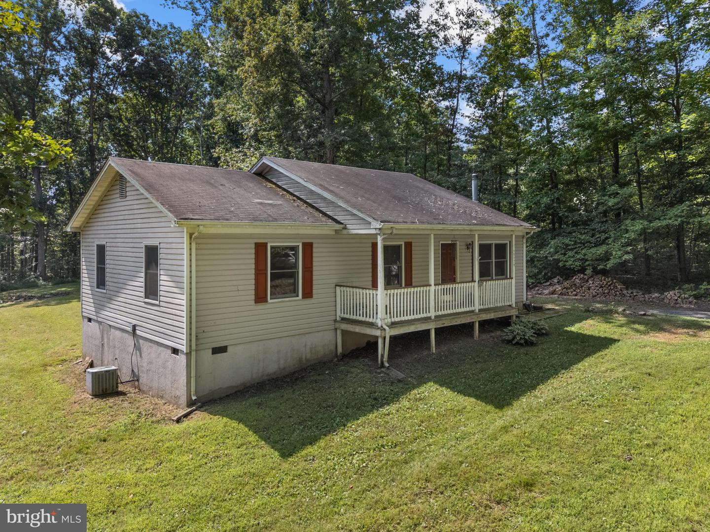 13175 TOWER RD, UNIONVILLE, Virginia 22567, 3 Bedrooms Bedrooms, 5 Rooms Rooms,2 BathroomsBathrooms,Residential,For sale,13175 TOWER RD,VAOR2010408 MLS # VAOR2010408