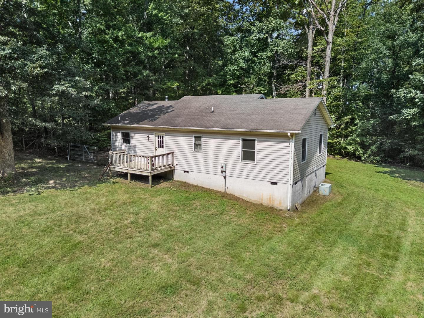 13175 TOWER RD, UNIONVILLE, Virginia 22567, 3 Bedrooms Bedrooms, 5 Rooms Rooms,2 BathroomsBathrooms,Residential,For sale,13175 TOWER RD,VAOR2010408 MLS # VAOR2010408