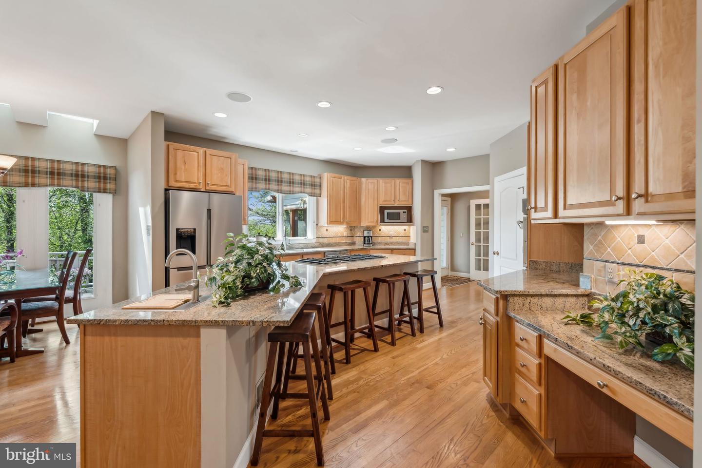 1834 ELGIN DR, VIENNA, Virginia 22182, 5 Bedrooms Bedrooms, ,4 BathroomsBathrooms,Residential,For sale,1834 ELGIN DR,VAFX2260046 MLS # VAFX2260046