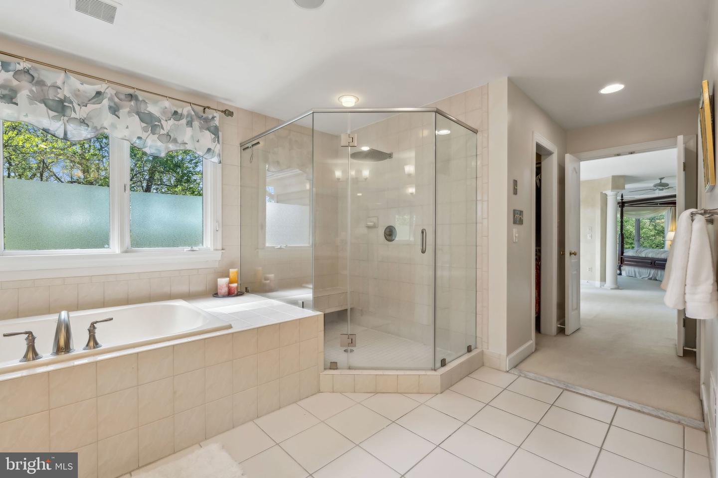 1834 ELGIN DR, VIENNA, Virginia 22182, 5 Bedrooms Bedrooms, ,4 BathroomsBathrooms,Residential,For sale,1834 ELGIN DR,VAFX2260046 MLS # VAFX2260046