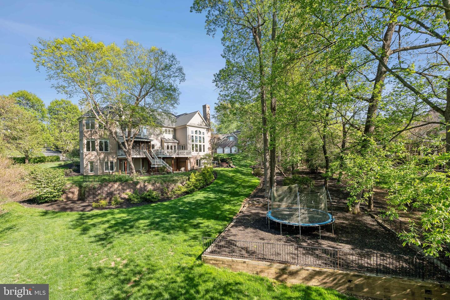 1834 ELGIN DR, VIENNA, Virginia 22182, 5 Bedrooms Bedrooms, ,4 BathroomsBathrooms,Residential,For sale,1834 ELGIN DR,VAFX2260046 MLS # VAFX2260046