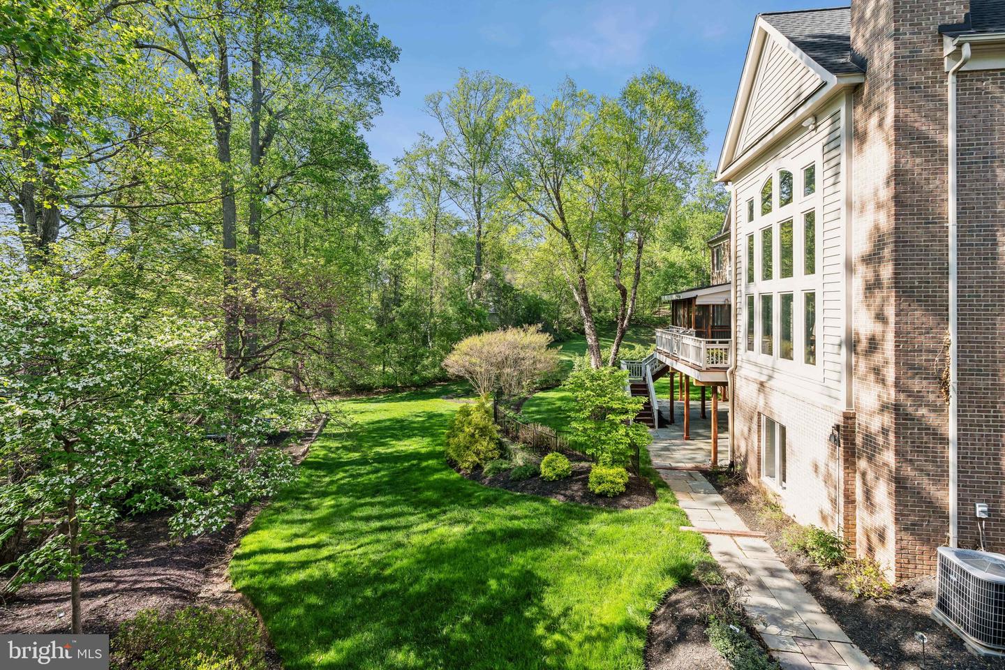 1834 ELGIN DR, VIENNA, Virginia 22182, 5 Bedrooms Bedrooms, ,4 BathroomsBathrooms,Residential,For sale,1834 ELGIN DR,VAFX2260046 MLS # VAFX2260046
