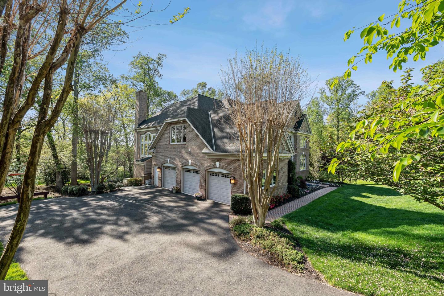1834 ELGIN DR, VIENNA, Virginia 22182, 5 Bedrooms Bedrooms, ,4 BathroomsBathrooms,Residential,For sale,1834 ELGIN DR,VAFX2260046 MLS # VAFX2260046