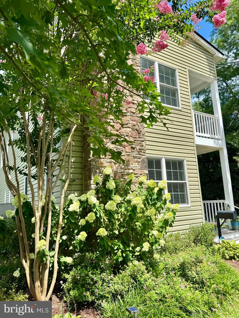 6436 HOLYOKE DR, ANNANDALE, Virginia 22003, 4 Bedrooms Bedrooms, ,3 BathroomsBathrooms,Residential,For sale,6436 HOLYOKE DR,VAFX2260048 MLS # VAFX2260048