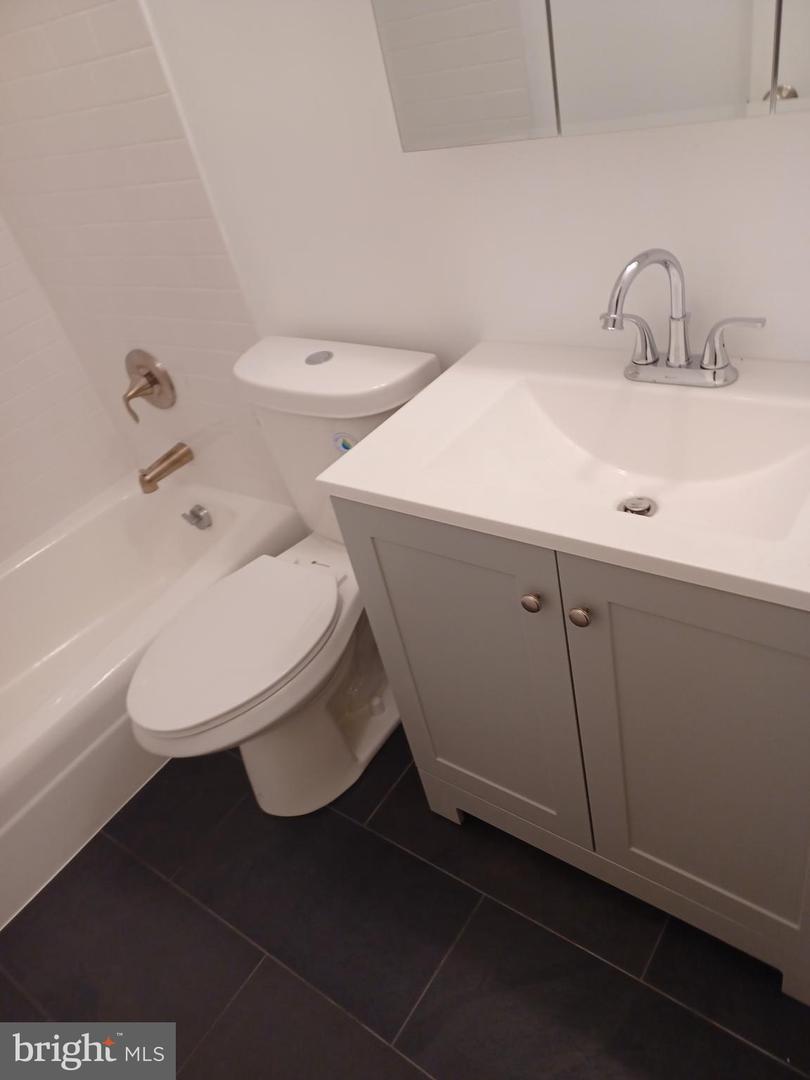 1425 4TH ST SW #M3, WASHINGTON, District Of Columbia 20024, 1 Bedroom Bedrooms, ,1 BathroomBathrooms,Residential,For sale,1425 4TH ST SW #M3,DCDC2214234 MLS # DCDC2214234