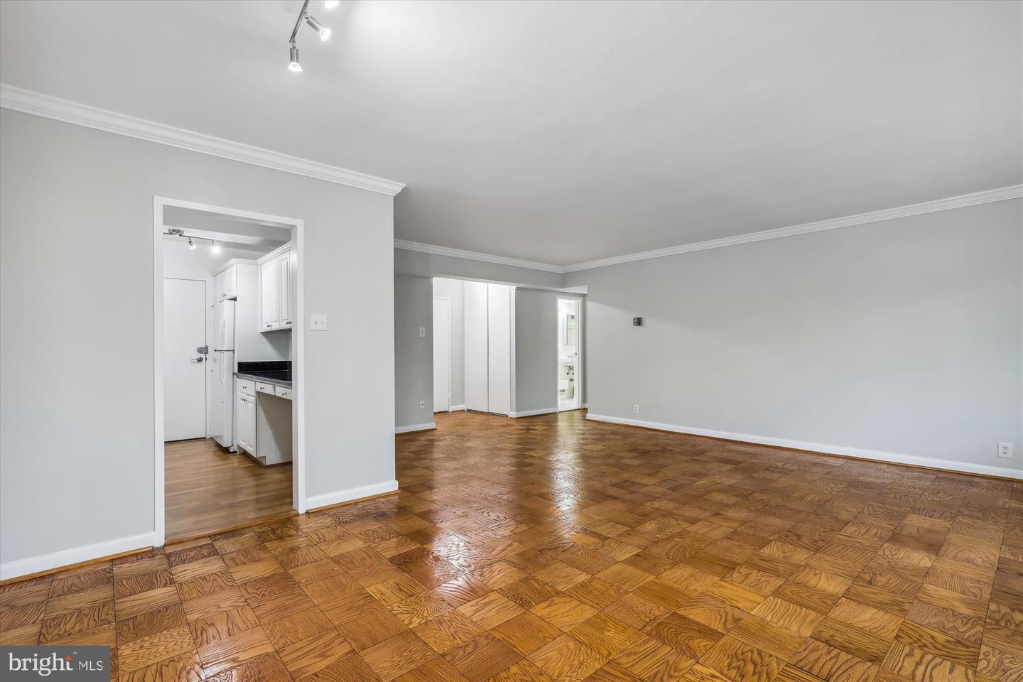 4201 CATHEDRAL AVE NW #507W, WASHINGTON, District Of Columbia 20016, 1 Bedroom Bedrooms, ,1 BathroomBathrooms,Residential,For sale,4201 CATHEDRAL AVE NW #507W,DCDC2214236 MLS # DCDC2214236