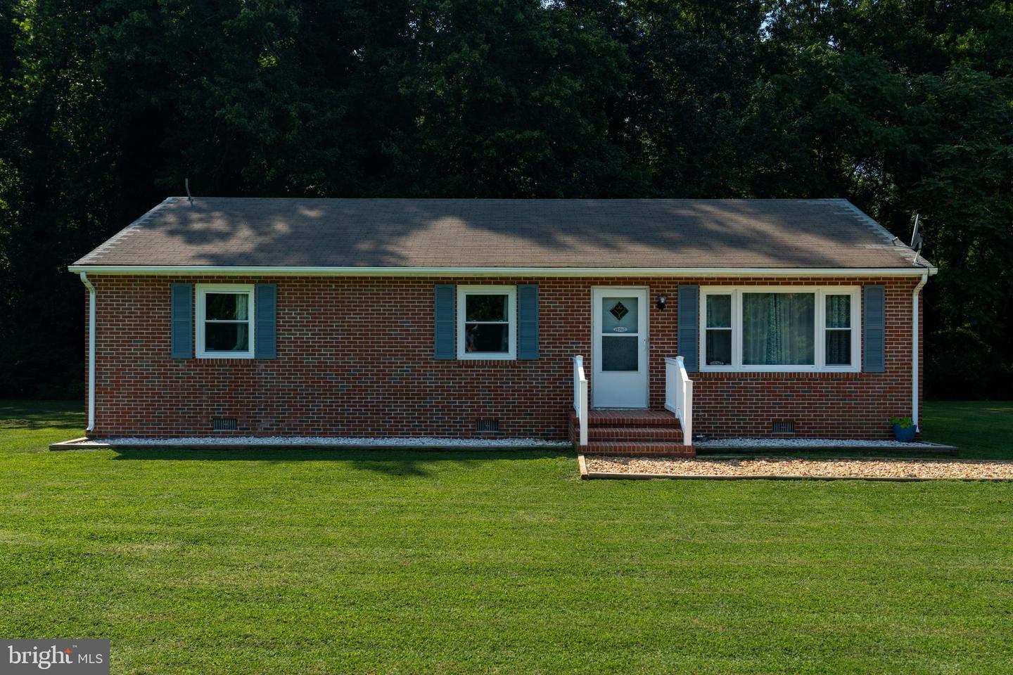 15362 KINGS HWY, MONTROSS, Virginia 22520, 3 Bedrooms Bedrooms, 6 Rooms Rooms,1 BathroomBathrooms,Residential,For sale,15362 KINGS HWY,VAWE2009480 MLS # VAWE2009480