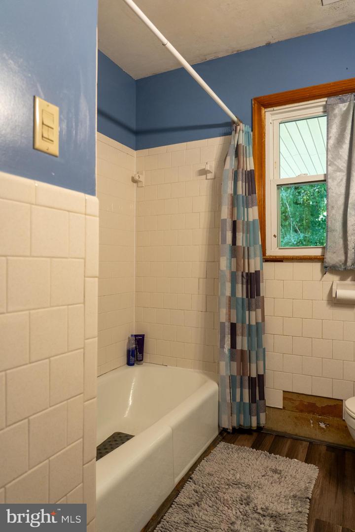 15362 KINGS HWY, MONTROSS, Virginia 22520, 3 Bedrooms Bedrooms, 6 Rooms Rooms,1 BathroomBathrooms,Residential,For sale,15362 KINGS HWY,VAWE2009480 MLS # VAWE2009480