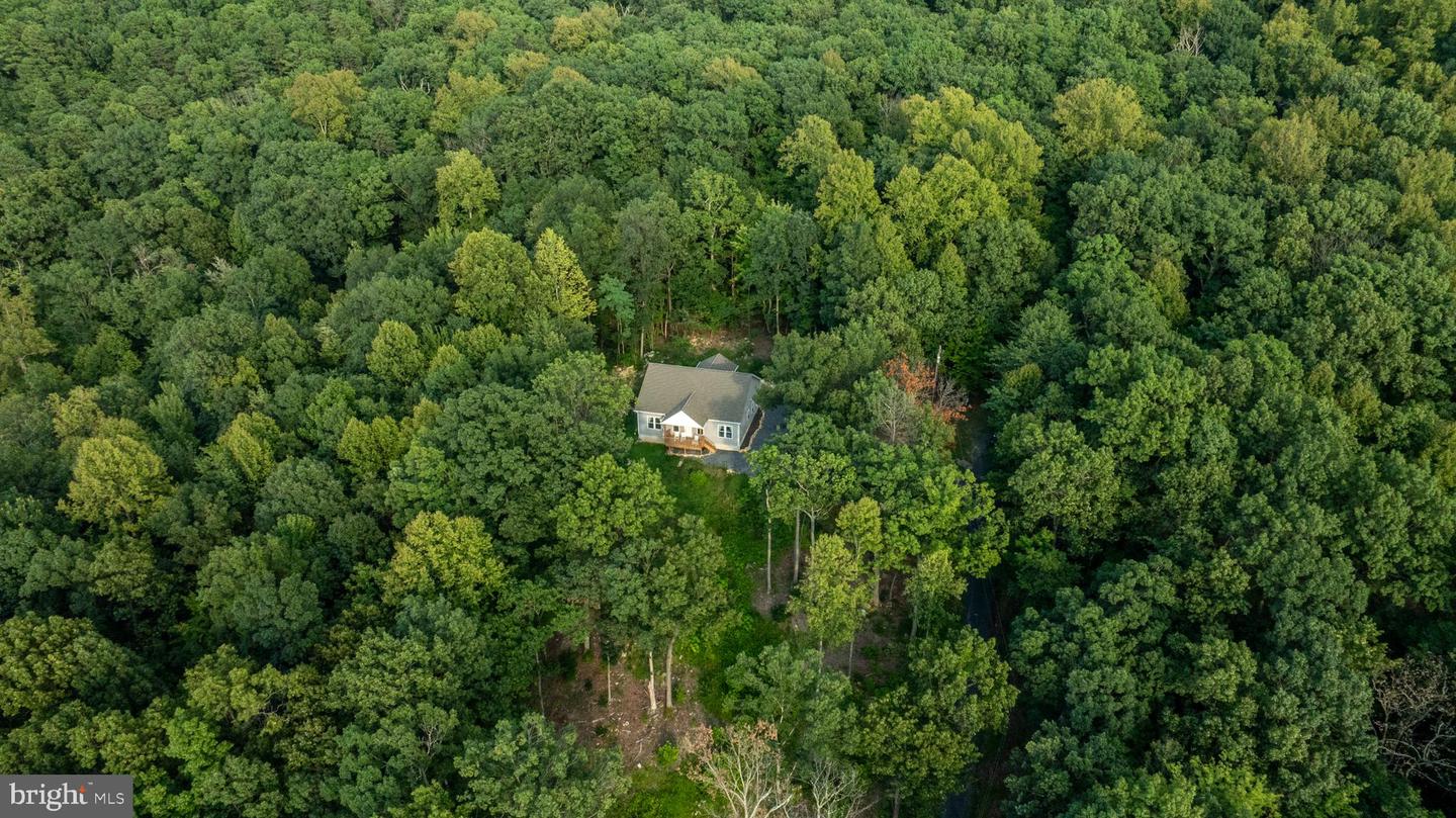 115 MOUNTAIN TOP LN, NEW MARKET, Virginia 22844, 3 Bedrooms Bedrooms, 8 Rooms Rooms,3 BathroomsBathrooms,Residential,For sale,115 MOUNTAIN TOP LN,VASH2012194 MLS # VASH2012194
