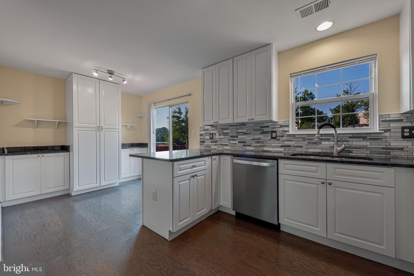 508 KALMIA SQ NE, LEESBURG, Virginia 20176, 3 Bedrooms Bedrooms, ,2 BathroomsBathrooms,Residential,For sale,508 KALMIA SQ NE,VALO2104164 MLS # VALO2104164