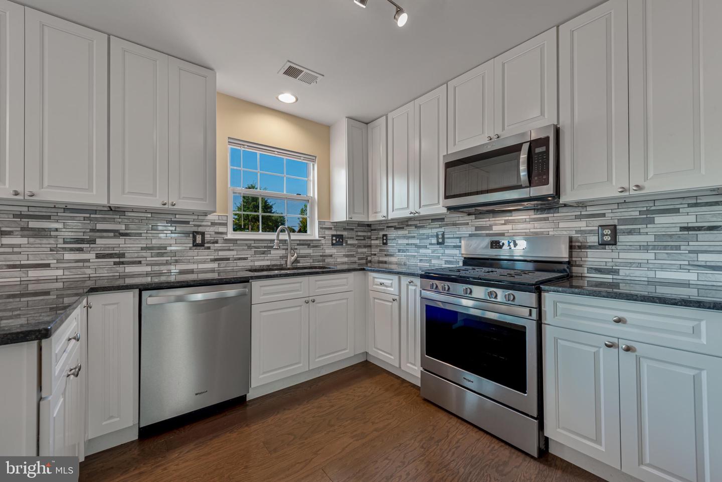 508 KALMIA SQ NE, LEESBURG, Virginia 20176, 3 Bedrooms Bedrooms, ,2 BathroomsBathrooms,Residential,For sale,508 KALMIA SQ NE,VALO2104164 MLS # VALO2104164