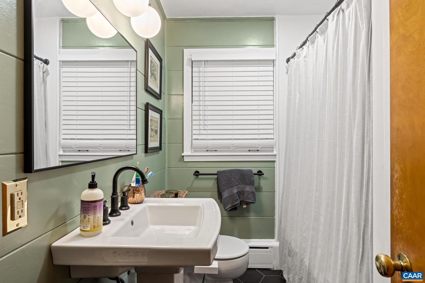 1108 WOODROW AVE, WAYNESBORO, Virginia 22980, 3 Bedrooms Bedrooms, ,2 BathroomsBathrooms,Residential,For sale,1108 WOODROW AVE,667600 MLS # 667600