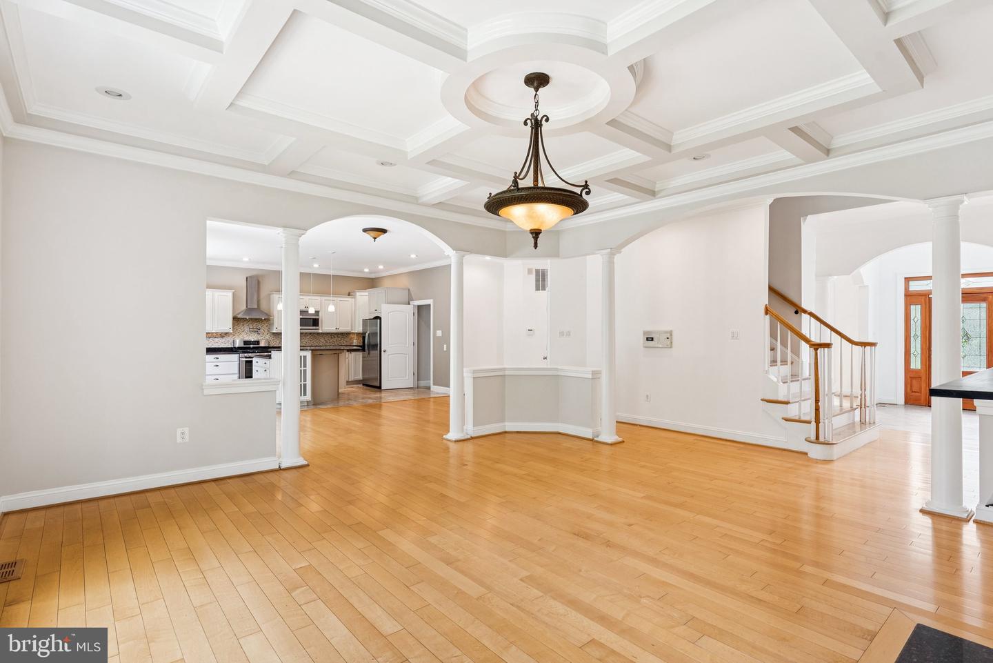 6504 DIVINE ST, MCLEAN, Virginia 22101, 8 Bedrooms Bedrooms, ,6 BathroomsBathrooms,Residential,For sale,6504 DIVINE ST,VAFX2240394 MLS # VAFX2240394