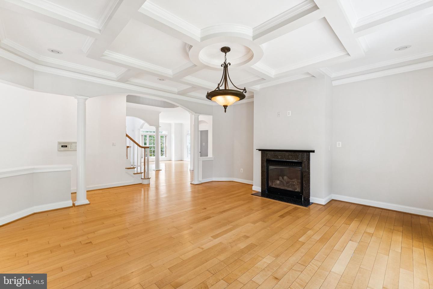 6504 DIVINE ST, MCLEAN, Virginia 22101, 8 Bedrooms Bedrooms, ,6 BathroomsBathrooms,Residential,For sale,6504 DIVINE ST,VAFX2240394 MLS # VAFX2240394