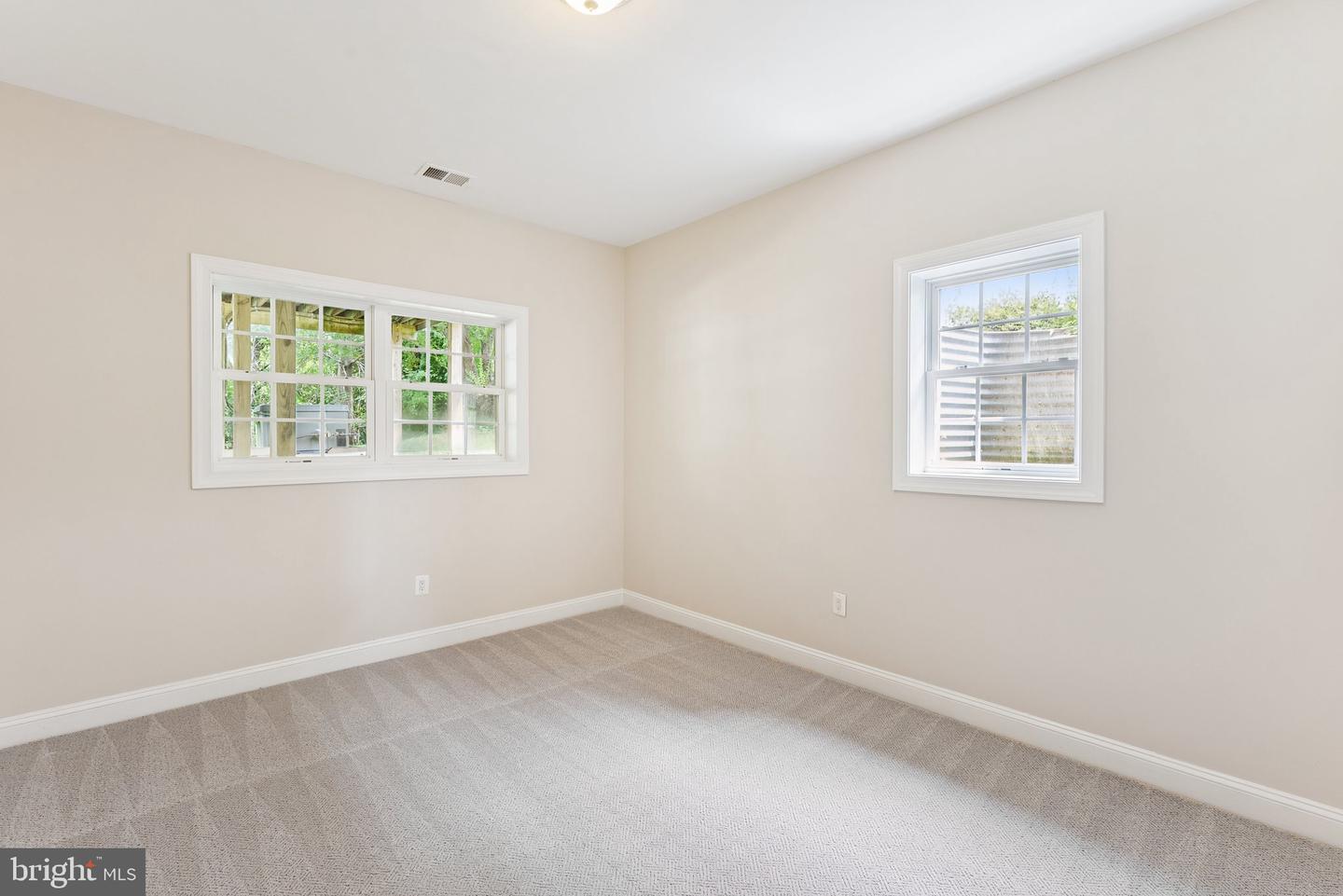 6504 DIVINE ST, MCLEAN, Virginia 22101, 8 Bedrooms Bedrooms, ,6 BathroomsBathrooms,Residential,For sale,6504 DIVINE ST,VAFX2240394 MLS # VAFX2240394