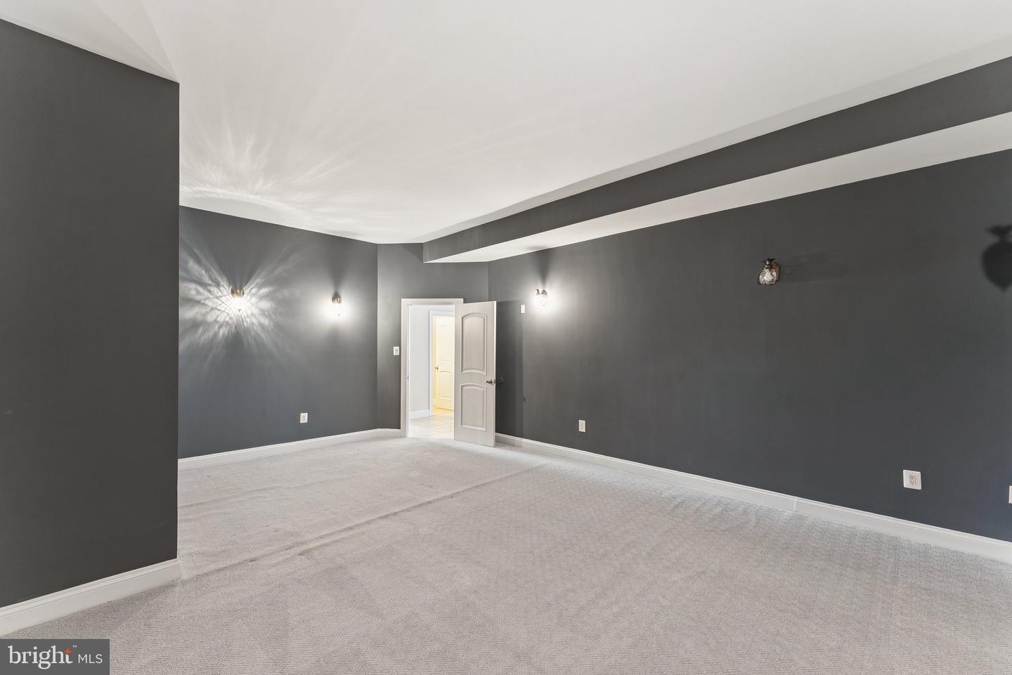 6504 DIVINE ST, MCLEAN, Virginia 22101, 8 Bedrooms Bedrooms, ,6 BathroomsBathrooms,Residential,For sale,6504 DIVINE ST,VAFX2240394 MLS # VAFX2240394