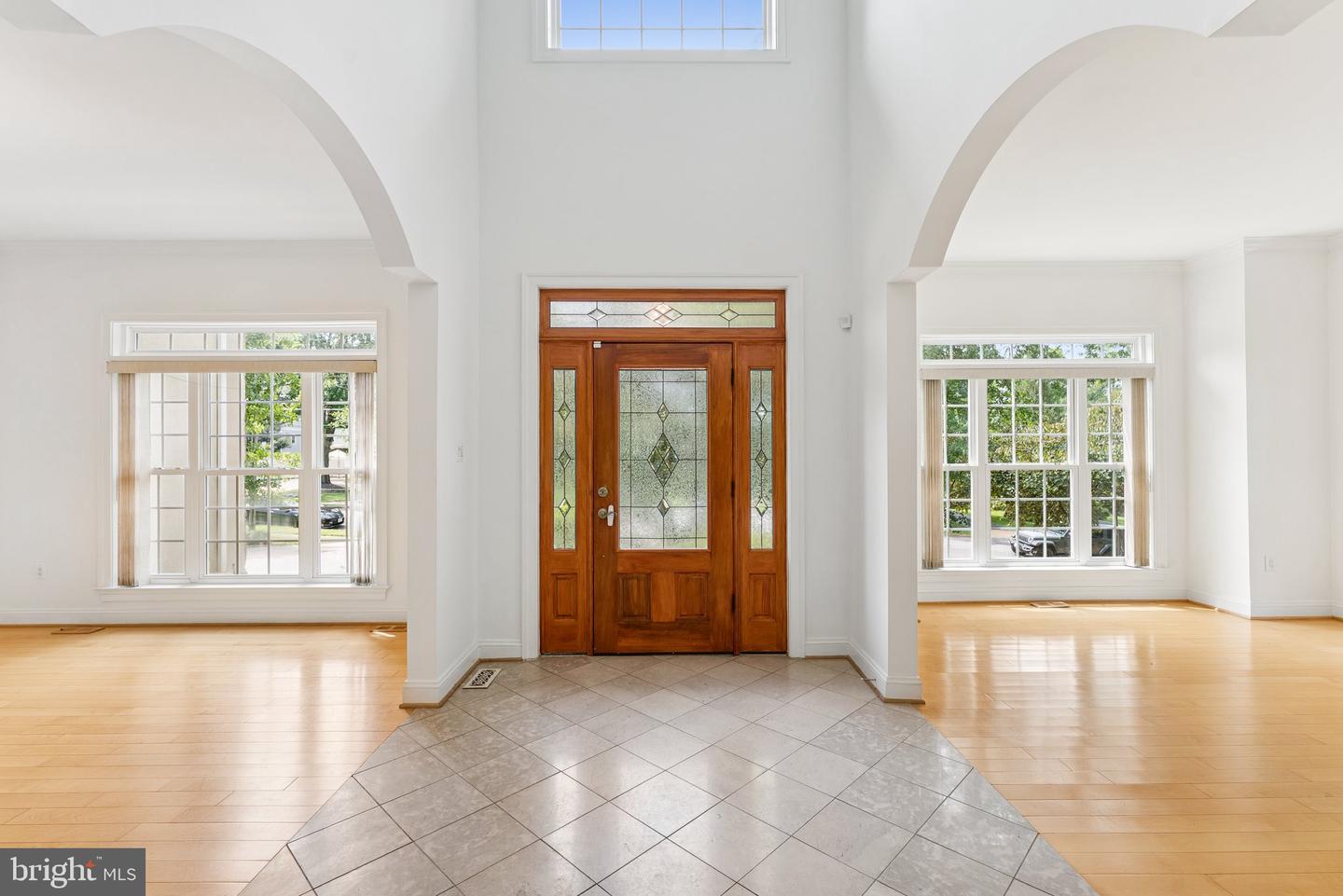 6504 DIVINE ST, MCLEAN, Virginia 22101, 8 Bedrooms Bedrooms, ,6 BathroomsBathrooms,Residential,For sale,6504 DIVINE ST,VAFX2240394 MLS # VAFX2240394