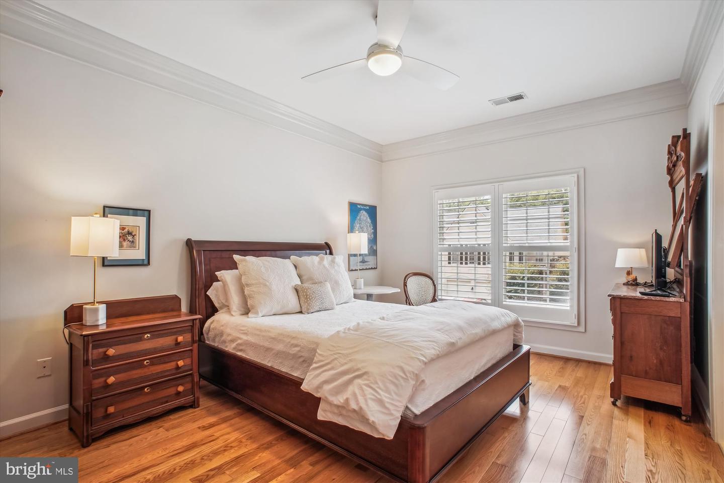 20268 ISLAND VIEW CT, STERLING, Virginia 20165, 4 Bedrooms Bedrooms, ,3 BathroomsBathrooms,Residential,For sale,20268 ISLAND VIEW CT,VALO2099070 MLS # VALO2099070