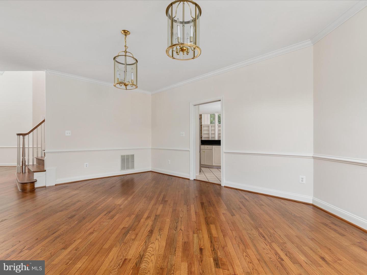 12028 WALNUT BRANCH RD, RESTON, Virginia 20194, 5 Bedrooms Bedrooms, ,5 BathroomsBathrooms,Residential,For sale,12028 WALNUT BRANCH RD,VAFX2247394 MLS # VAFX2247394