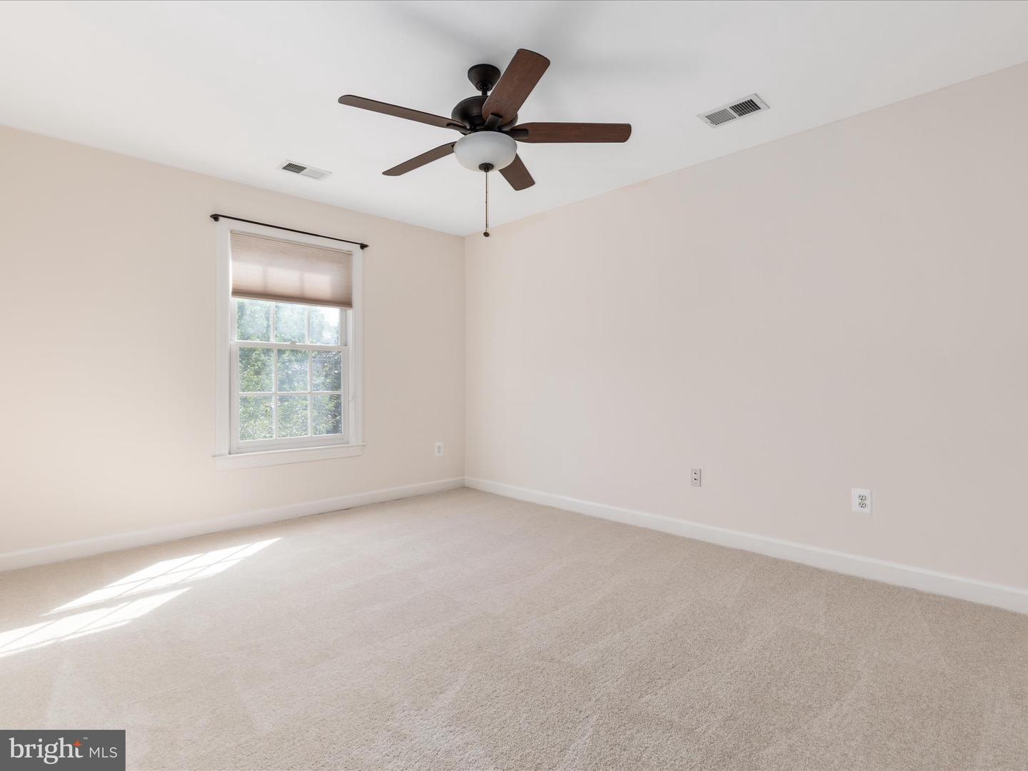 12028 WALNUT BRANCH RD, RESTON, Virginia 20194, 5 Bedrooms Bedrooms, ,5 BathroomsBathrooms,Residential,For sale,12028 WALNUT BRANCH RD,VAFX2247394 MLS # VAFX2247394