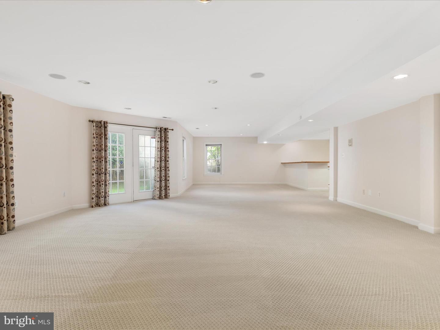 12028 WALNUT BRANCH RD, RESTON, Virginia 20194, 5 Bedrooms Bedrooms, ,5 BathroomsBathrooms,Residential,For sale,12028 WALNUT BRANCH RD,VAFX2247394 MLS # VAFX2247394