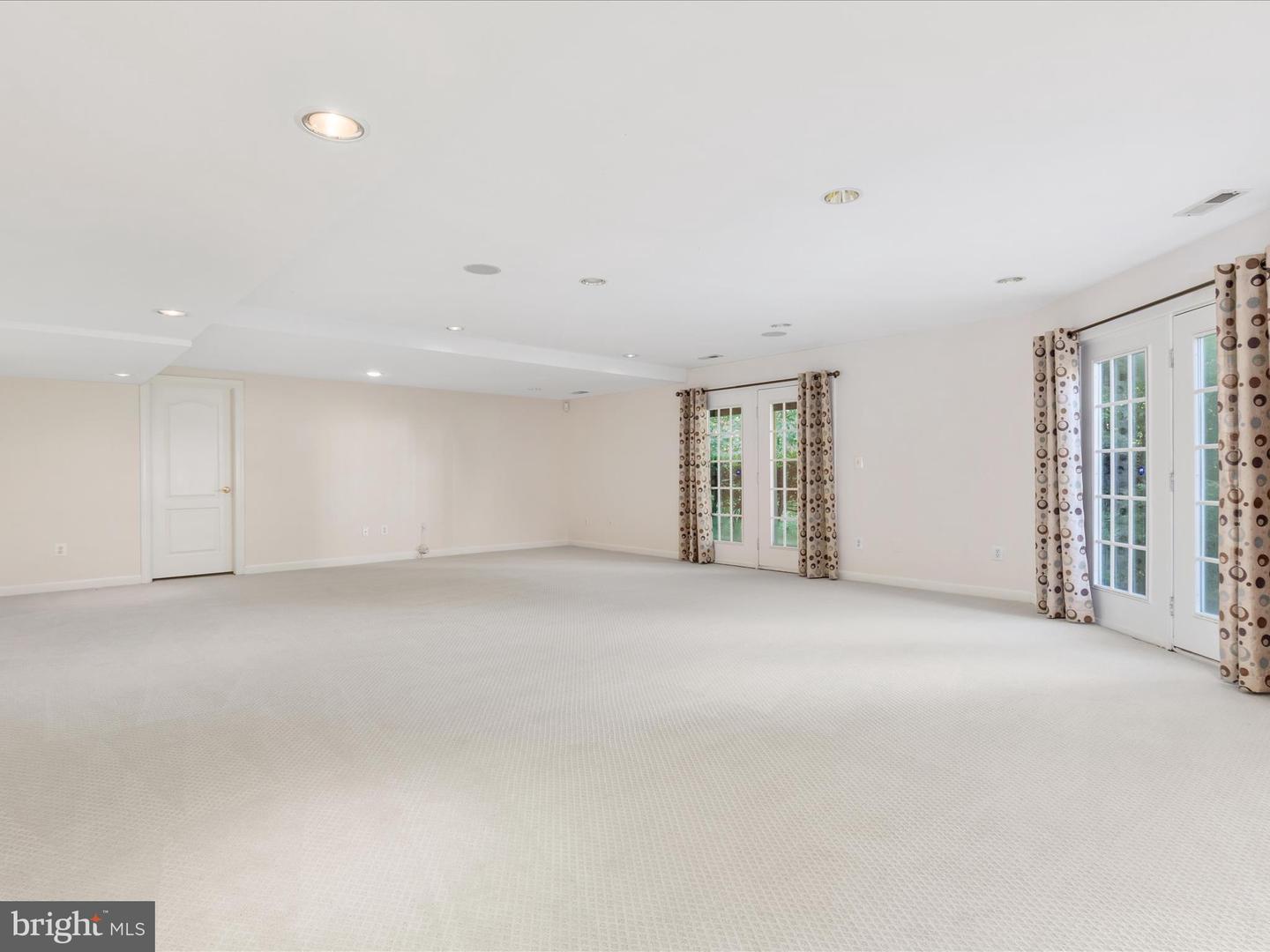 12028 WALNUT BRANCH RD, RESTON, Virginia 20194, 5 Bedrooms Bedrooms, ,5 BathroomsBathrooms,Residential,For sale,12028 WALNUT BRANCH RD,VAFX2247394 MLS # VAFX2247394