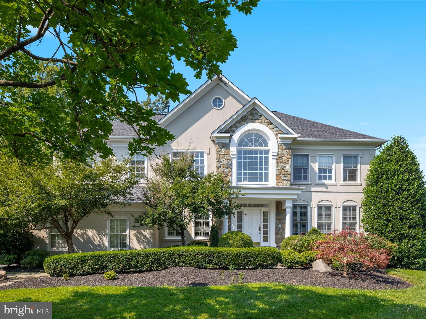 12028 WALNUT BRANCH RD, RESTON, Virginia 20194, 5 Bedrooms Bedrooms, ,5 BathroomsBathrooms,Residential,For sale,12028 WALNUT BRANCH RD,VAFX2247394 MLS # VAFX2247394