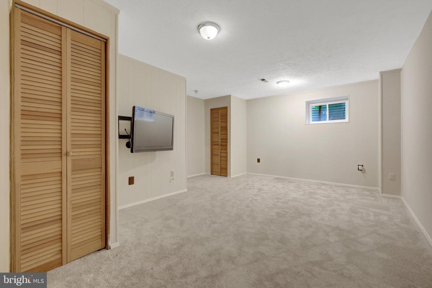 43 SOUTHALL CT, STERLING, Virginia 20165, 2 Bedrooms Bedrooms, ,1 BathroomBathrooms,Residential,For sale,43 SOUTHALL CT,VALO2099576 MLS # VALO2099576