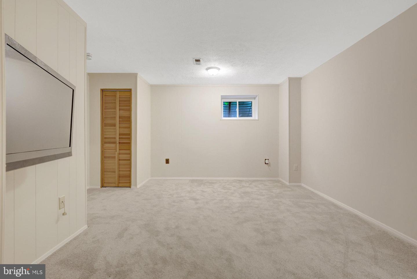 43 SOUTHALL CT, STERLING, Virginia 20165, 2 Bedrooms Bedrooms, ,1 BathroomBathrooms,Residential,For sale,43 SOUTHALL CT,VALO2099576 MLS # VALO2099576