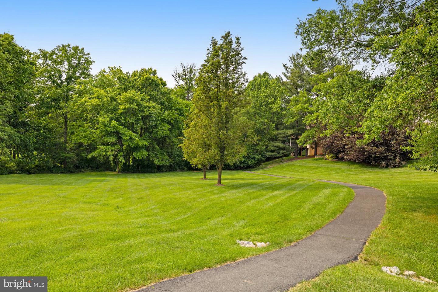 43 SOUTHALL CT, STERLING, Virginia 20165, 2 Bedrooms Bedrooms, ,1 BathroomBathrooms,Residential,For sale,43 SOUTHALL CT,VALO2099576 MLS # VALO2099576