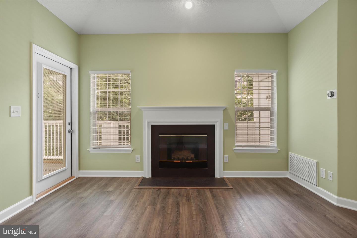 1716 LAKE SHORE CREST DR #33, RESTON, Virginia 20190, 2 Bedrooms Bedrooms, ,1 BathroomBathrooms,Residential,For sale,1716 LAKE SHORE CREST DR #33,VAFX2247678 MLS # VAFX2247678