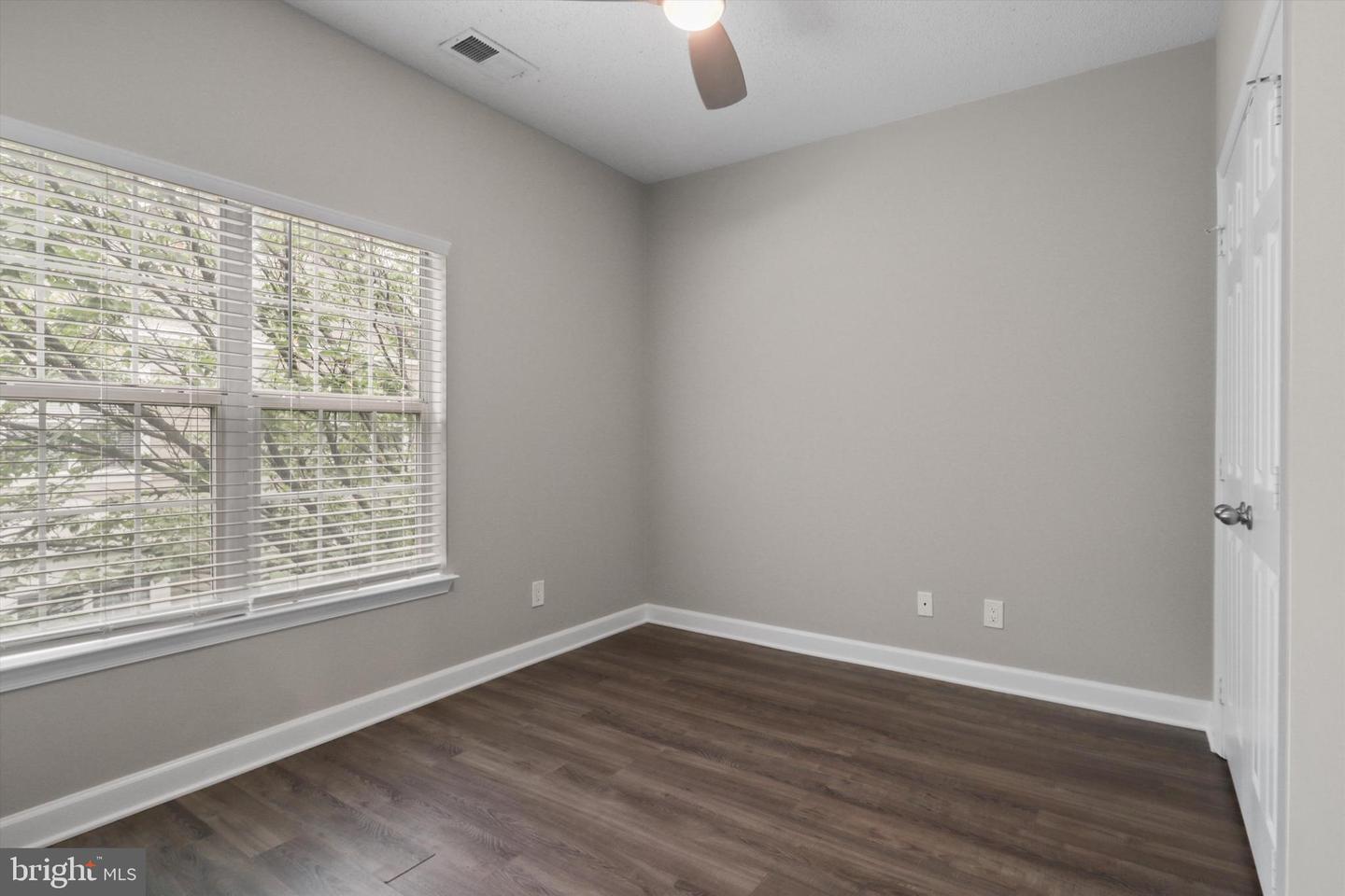 1716 LAKE SHORE CREST DR #33, RESTON, Virginia 20190, 2 Bedrooms Bedrooms, ,1 BathroomBathrooms,Residential,For sale,1716 LAKE SHORE CREST DR #33,VAFX2247678 MLS # VAFX2247678