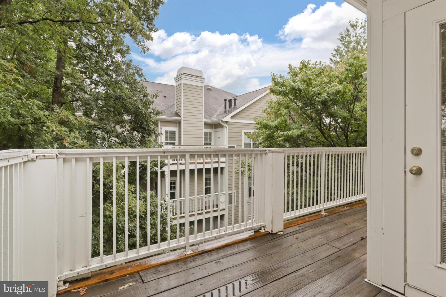 1716 LAKE SHORE CREST DR #33, RESTON, Virginia 20190, 2 Bedrooms Bedrooms, ,1 BathroomBathrooms,Residential,For sale,1716 LAKE SHORE CREST DR #33,VAFX2247678 MLS # VAFX2247678
