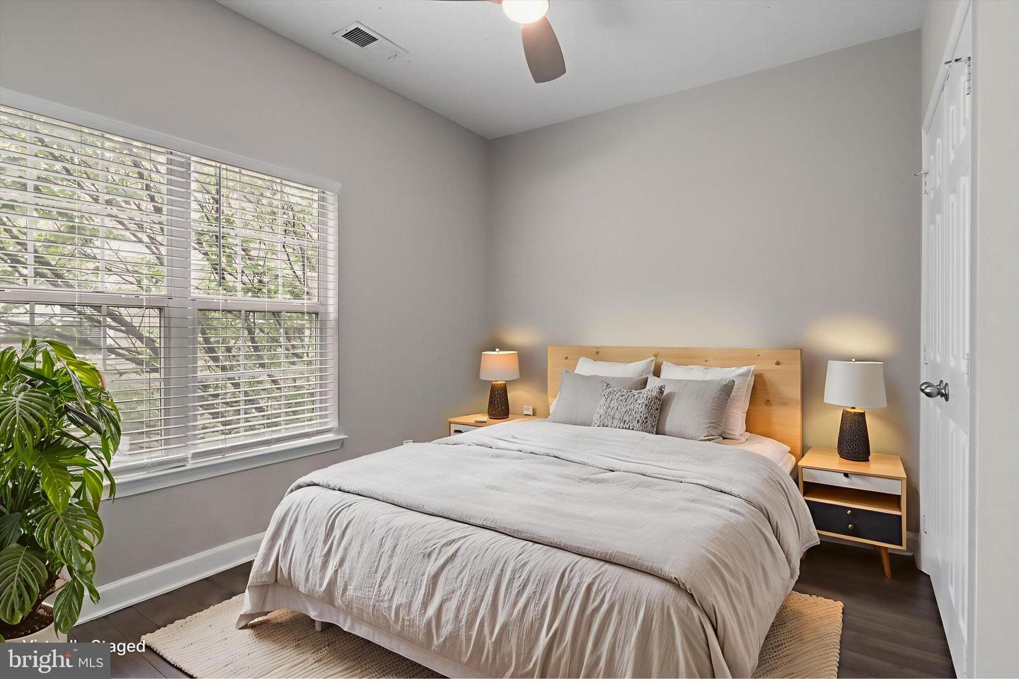 1716 LAKE SHORE CREST DR #33, RESTON, Virginia 20190, 2 Bedrooms Bedrooms, ,1 BathroomBathrooms,Residential,For sale,1716 LAKE SHORE CREST DR #33,VAFX2247678 MLS # VAFX2247678