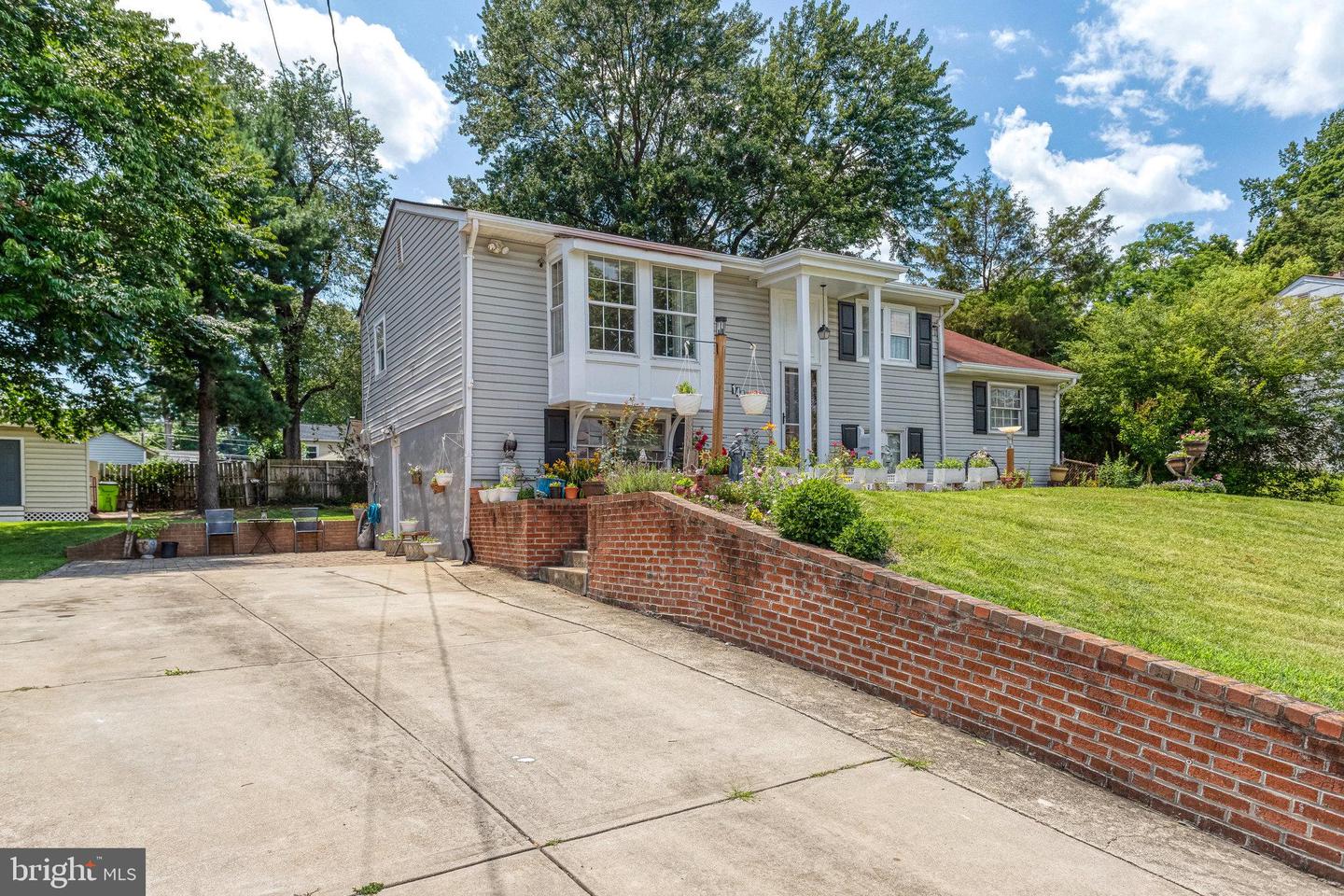 1446 CALIFORNIA ST, WOODBRIDGE, Virginia 22191, 4 Bedrooms Bedrooms, ,2 BathroomsBathrooms,Residential,For sale,1446 CALIFORNIA ST,VAPW2097460 MLS # VAPW2097460