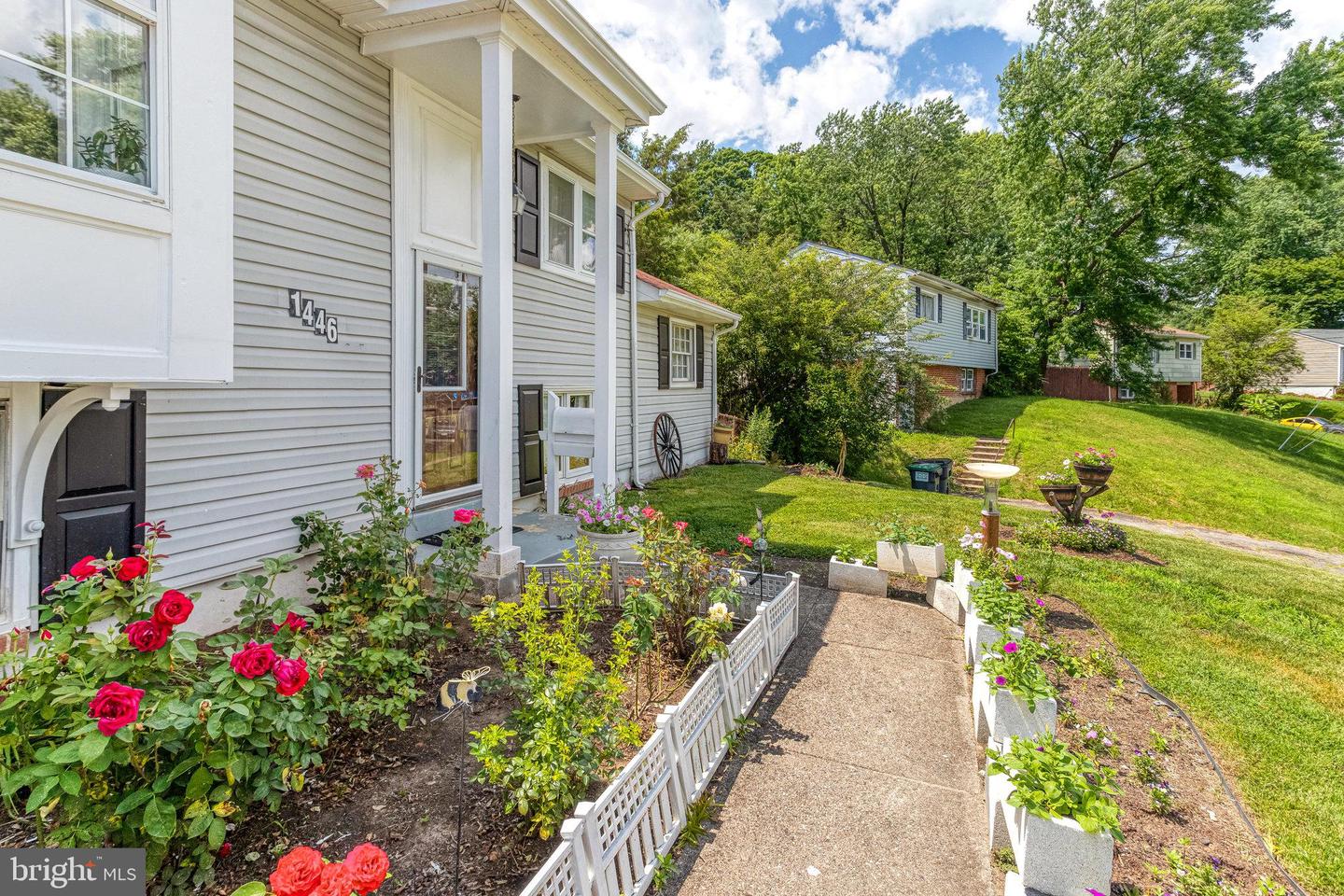 1446 CALIFORNIA ST, WOODBRIDGE, Virginia 22191, 4 Bedrooms Bedrooms, ,2 BathroomsBathrooms,Residential,For sale,1446 CALIFORNIA ST,VAPW2097460 MLS # VAPW2097460