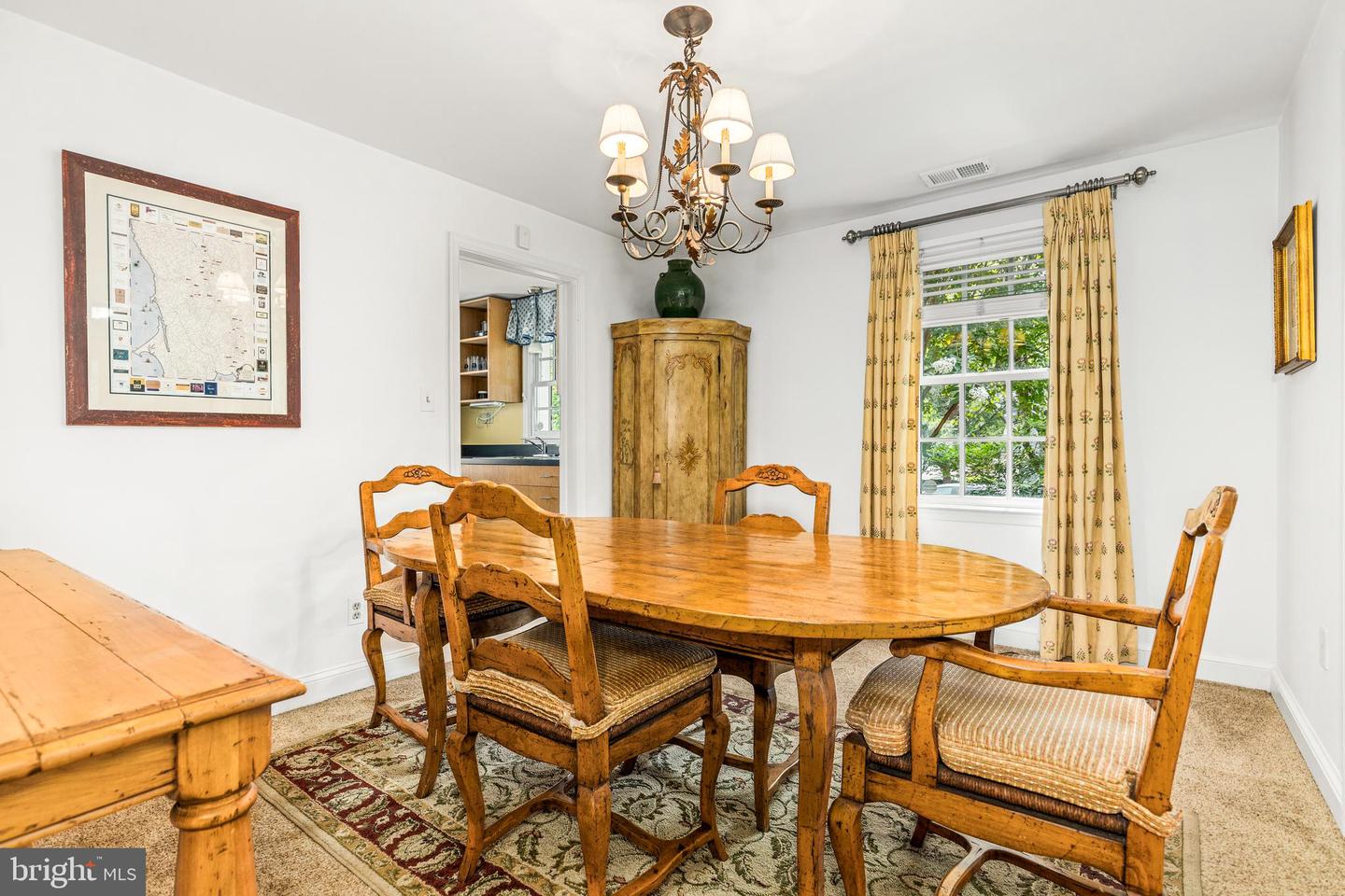 106 W MARSHALL ST, MIDDLEBURG, Virginia 20117, 2 Bedrooms Bedrooms, ,2 BathroomsBathrooms,Residential,For sale,106 W MARSHALL ST,VALO2100644 MLS # VALO2100644