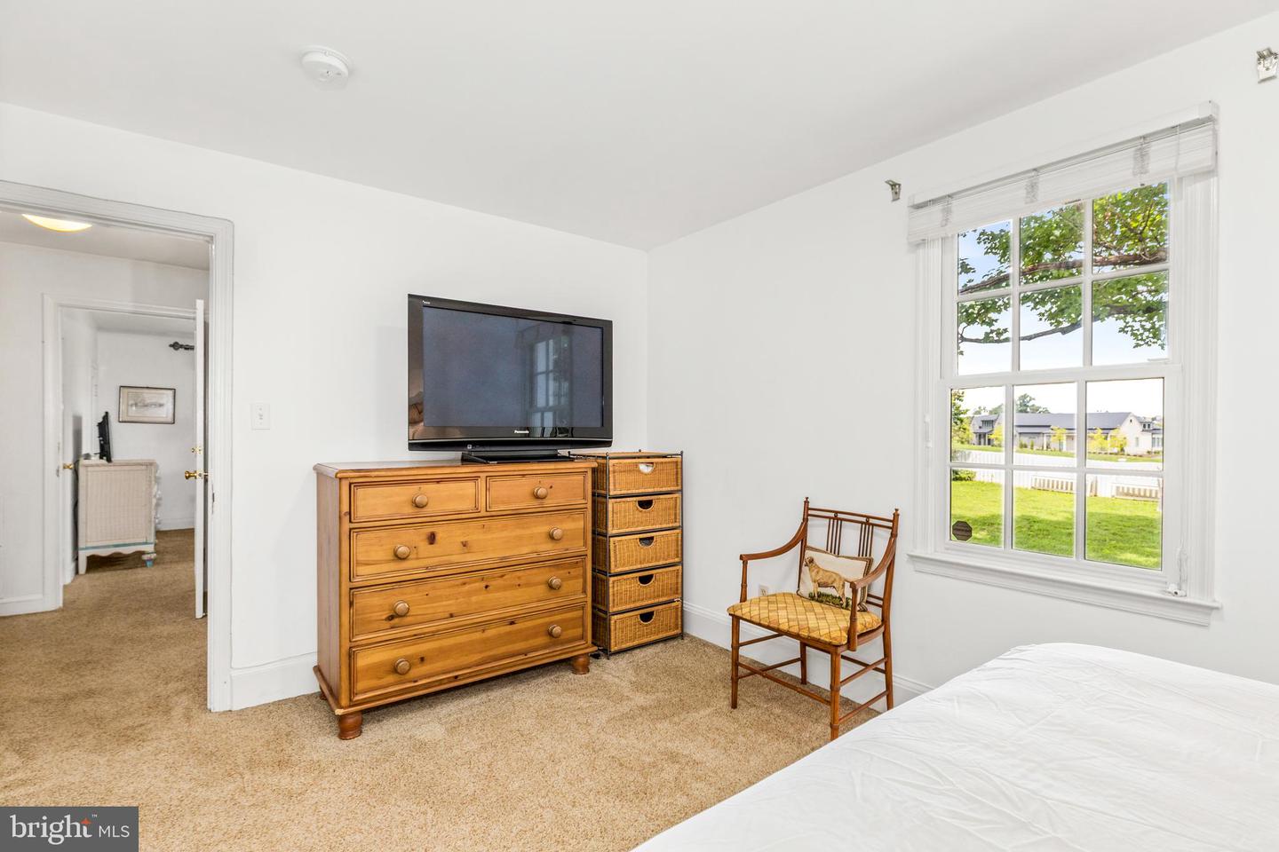 106 W MARSHALL ST, MIDDLEBURG, Virginia 20117, 2 Bedrooms Bedrooms, ,2 BathroomsBathrooms,Residential,For sale,106 W MARSHALL ST,VALO2100644 MLS # VALO2100644