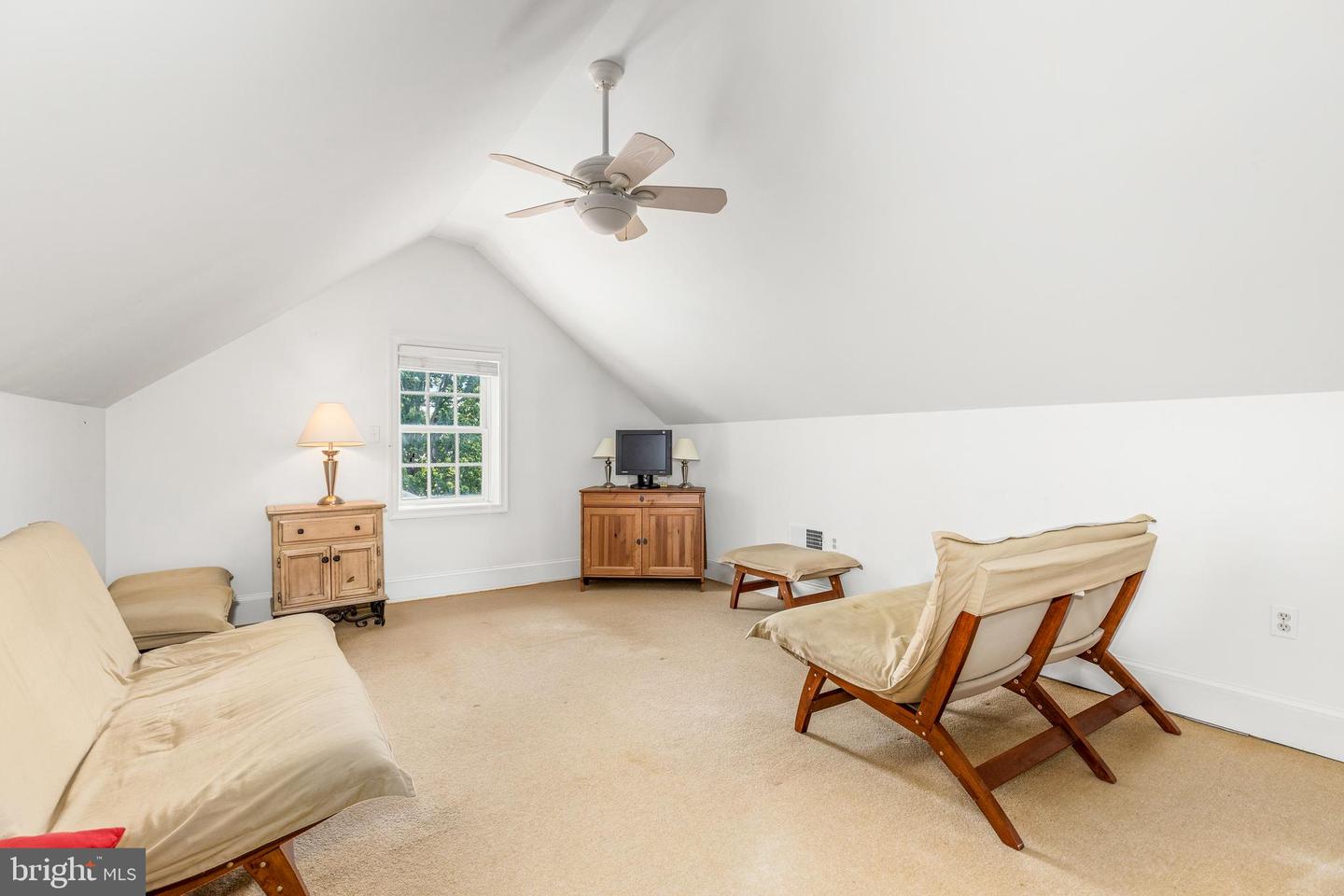 106 W MARSHALL ST, MIDDLEBURG, Virginia 20117, 2 Bedrooms Bedrooms, ,2 BathroomsBathrooms,Residential,For sale,106 W MARSHALL ST,VALO2100644 MLS # VALO2100644