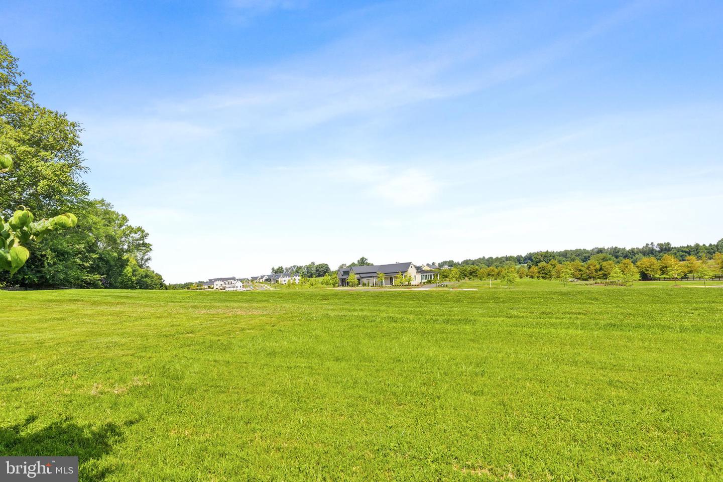 106 W MARSHALL ST, MIDDLEBURG, Virginia 20117, 2 Bedrooms Bedrooms, ,2 BathroomsBathrooms,Residential,For sale,106 W MARSHALL ST,VALO2100644 MLS # VALO2100644