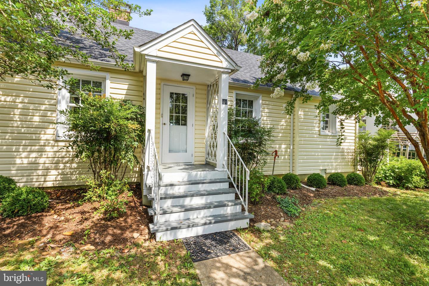 106 W MARSHALL ST, MIDDLEBURG, Virginia 20117, 2 Bedrooms Bedrooms, ,2 BathroomsBathrooms,Residential,For sale,106 W MARSHALL ST,VALO2100644 MLS # VALO2100644