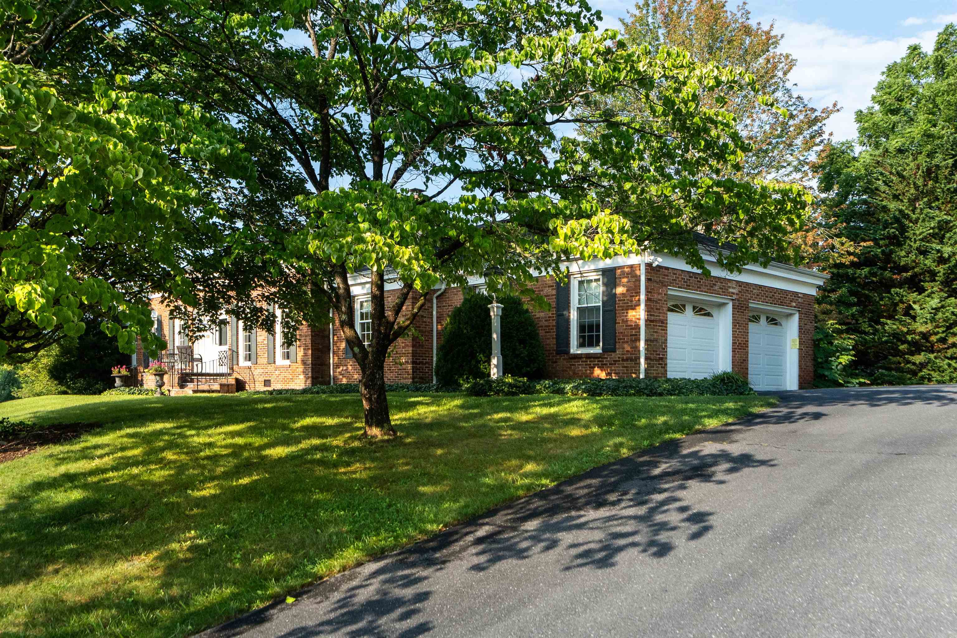 815 LAMMERMOOR DR, STAUNTON, Virginia 24401, 4 Bedrooms Bedrooms, ,3 BathroomsBathrooms,Residential,815 LAMMERMOOR DR,667602 MLS # 667602