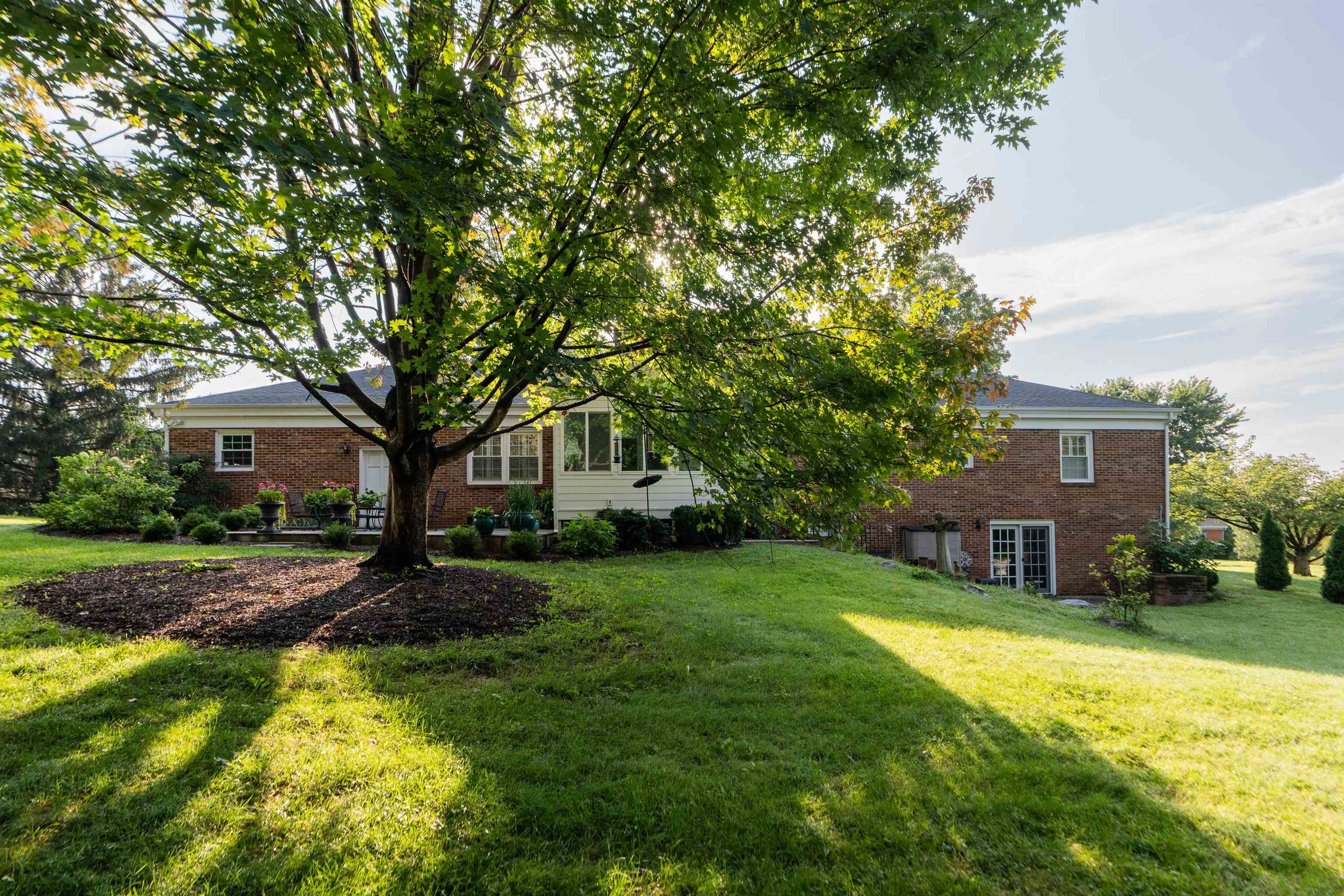 815 LAMMERMOOR DR, STAUNTON, Virginia 24401, 4 Bedrooms Bedrooms, ,3 BathroomsBathrooms,Residential,815 LAMMERMOOR DR,667602 MLS # 667602